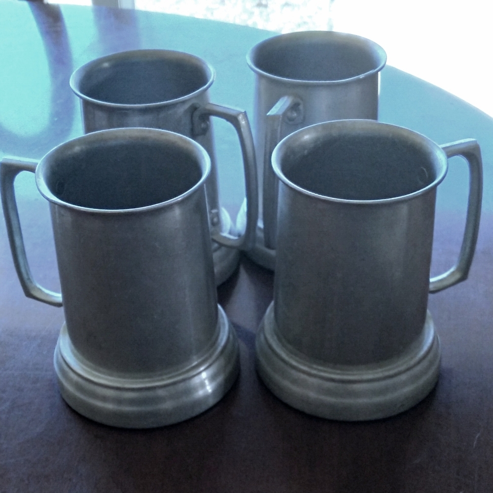 Aluminum clear bottom stein